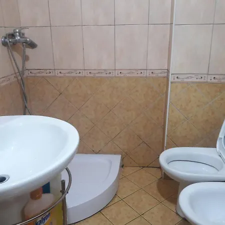 Sea View Apartment, Golem, Mali I Robit *