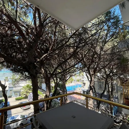 شقة Sea View Apartment, Golem, Mali I Robit